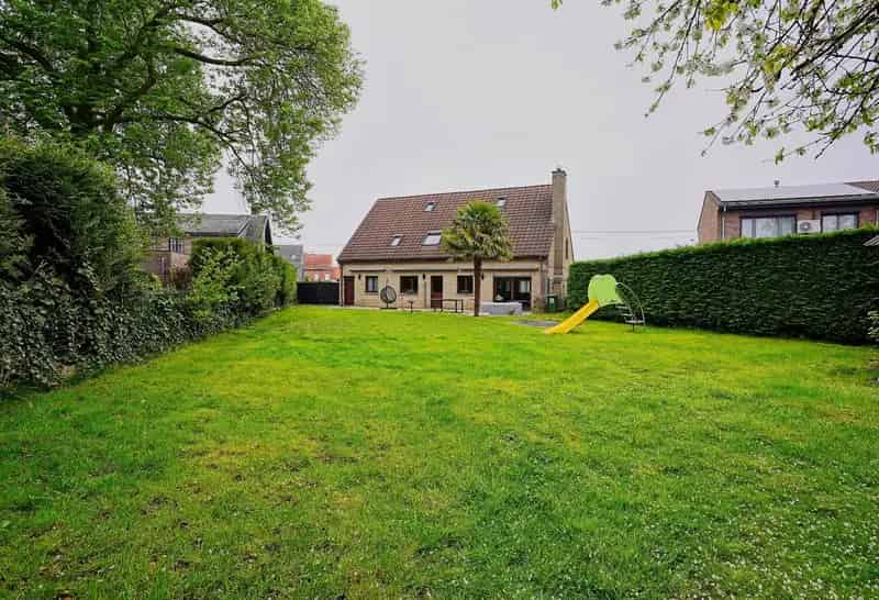 Ruime Open Bebouwing te Huur Grote Tuin 3 Slaapkamers