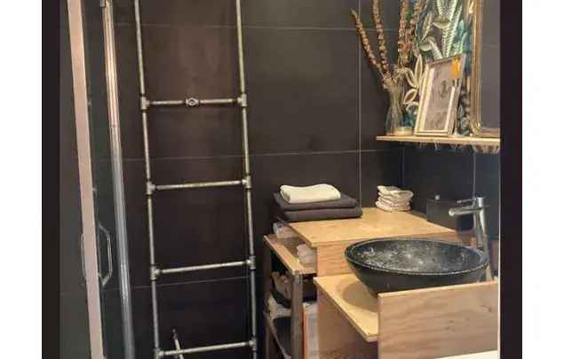 Huur 1 slaapkamer appartement van 60 m² in Brussels