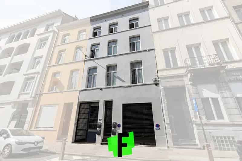 Huis te koop Brussel Centrum 3 slaapkamers 260m² gerenoveerd
