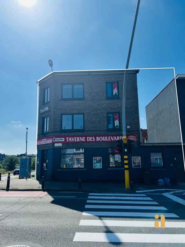 Huis te huur: Handelspand met Woonst 270m²