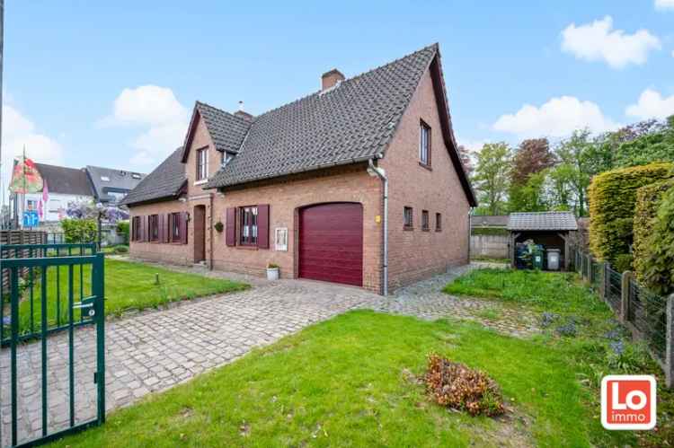 Huis te huur Beervelde: 4 slaapkamers, garage, tuin