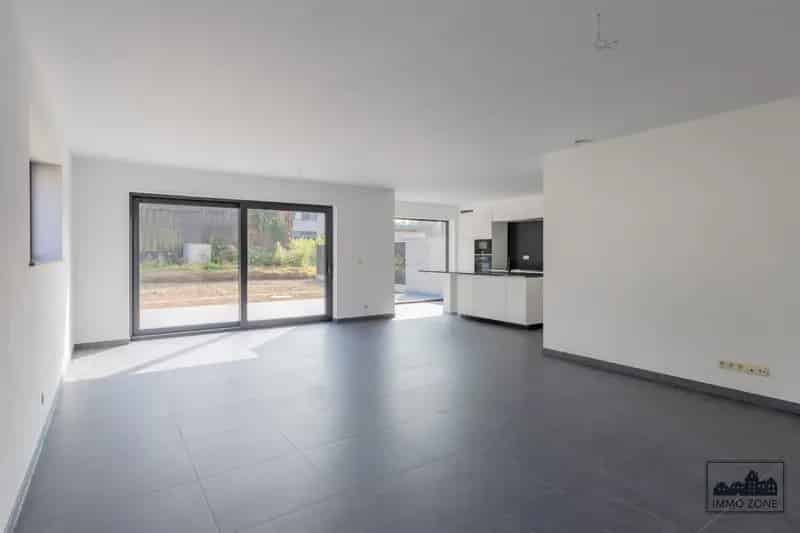 Ruime Energiezuinige Nieuwbouwwoning te Huur