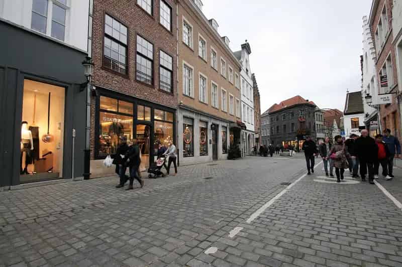Winkelpand te huur Brugge Zilverpand 24