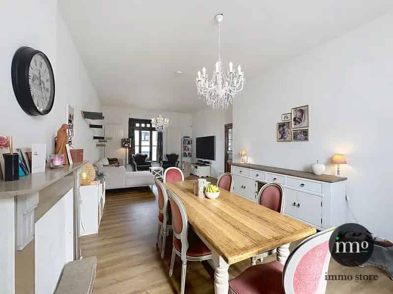 Gerenoveerd herenhuis met praktijkruimte/kangoeroewonen.
