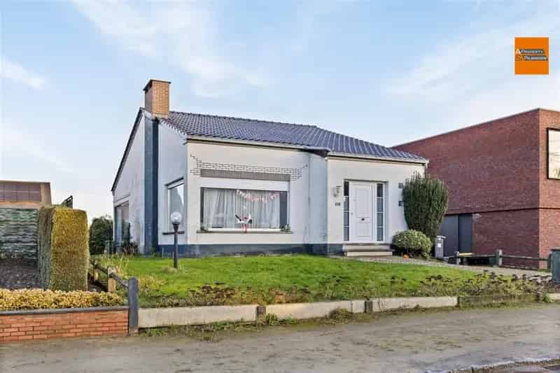 Huis te huur Bloemsehoeve: Gezellige woning met tuin en garage