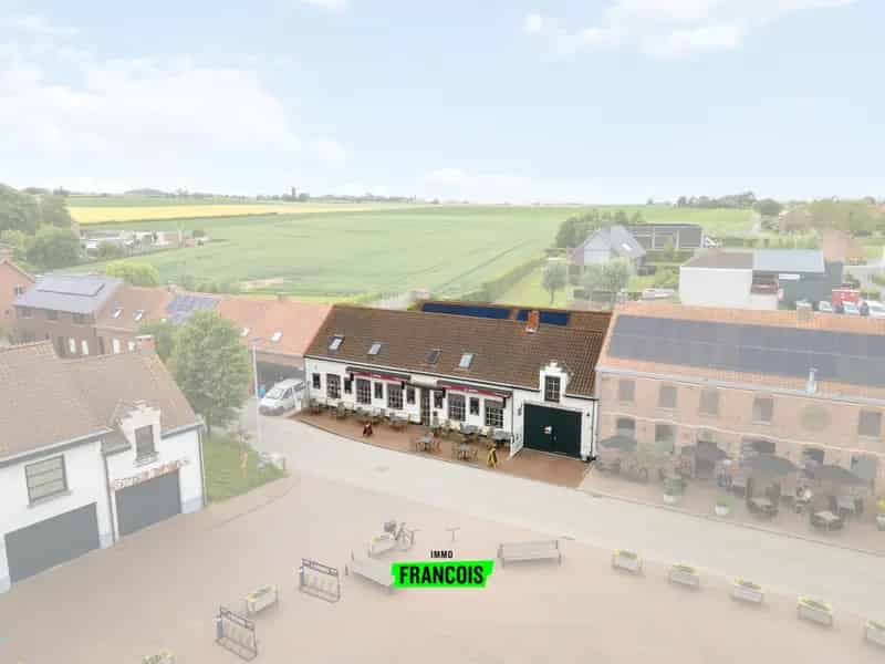 Café-Brasserie te koop Westouter met Appartement en Vakantiewoning
