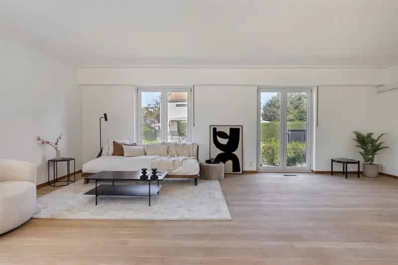 Top-notch gerenoveerde villa met 4 slaapkamers en 3 badkamers op 705m² met zuidtuin