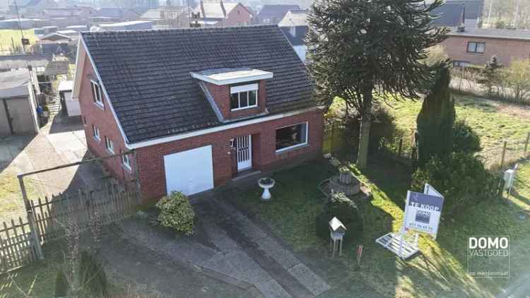 Te renoveren huis in Berbroek met ruime open bebouwing