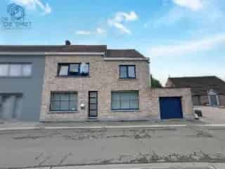 Huis te koop Smeerebbe-Vloerzegem 3 slaapkamers grote garage