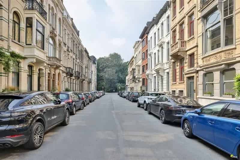 Herenhuis te koop Markgravewijk 5 slaapkamers 3 badkamers 328m²