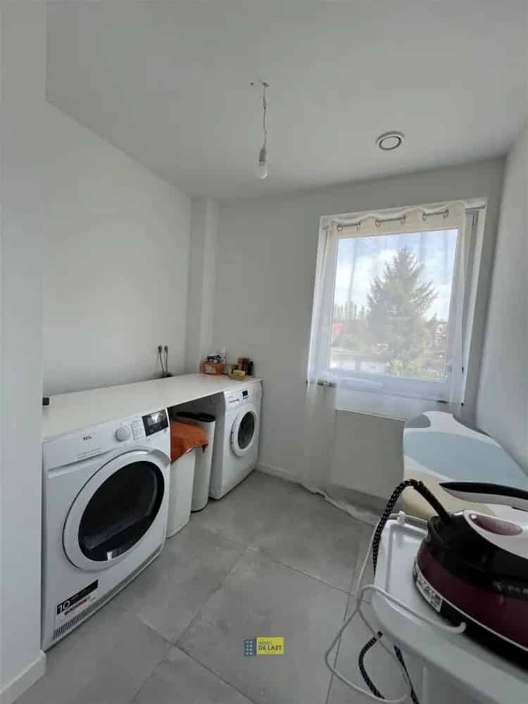 Halfopen bebouwing te huur Brasschaat 4 slaapkamers