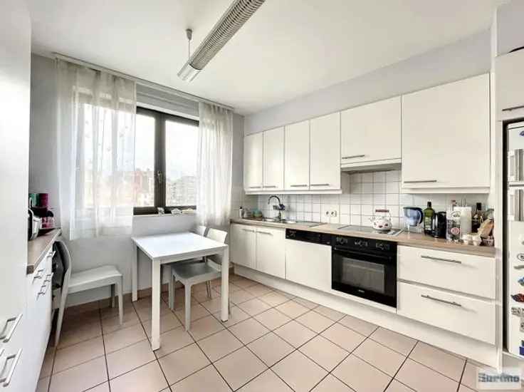 Appartement te huur Stockel 130m2 2 slaapkamers terras parking