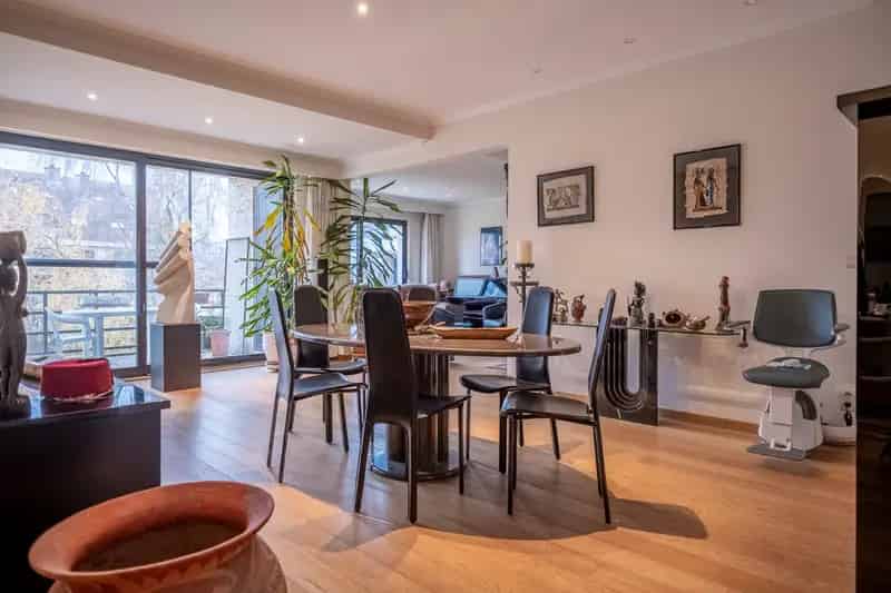 Gemeubeld Duplex Appartement te Koop 183m2