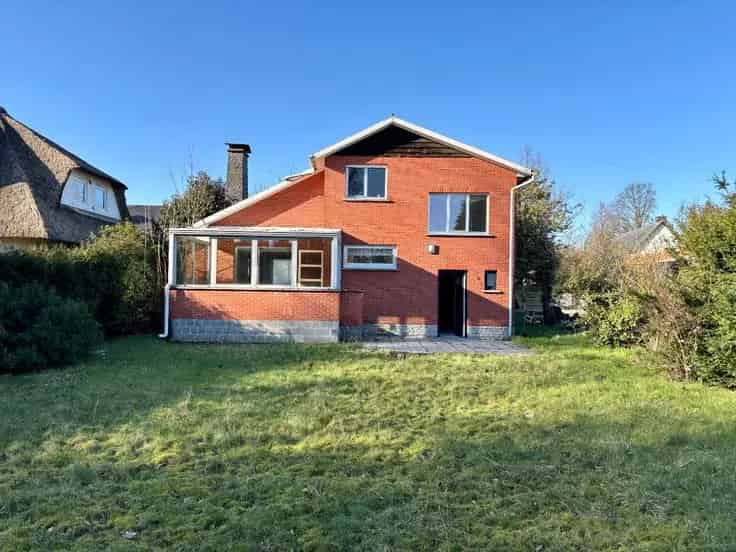 Te renoveren villa Schilde 2 slaapkamers grote tuin