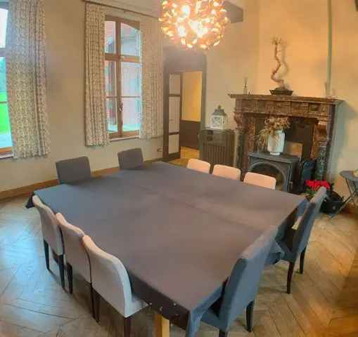 Te koop villa in Fayt-Lez-Manage met prachtige kenmerken