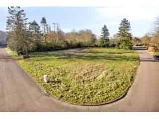 Bouwgrond Hoog Linden 1361m²  Open Bebouwing