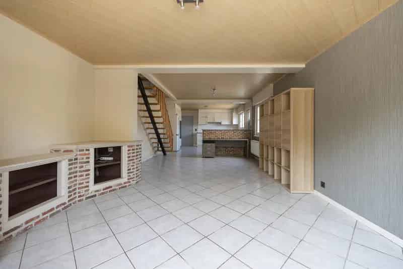 Huis te koop: Rustige woning met 2 slaapkamers en tuin