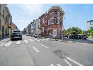 Huis te Koop Jette 3 Slaapkamers 166m²