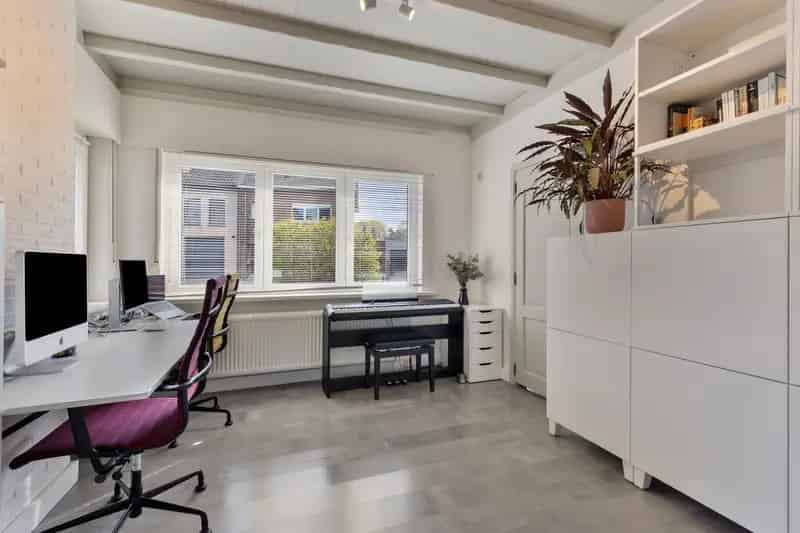 HOB 2 slaapkamers tuin parkeergelegenheid