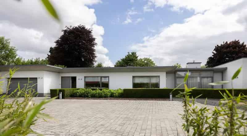 Stijlvol gelijkvloers wonen in Heule.