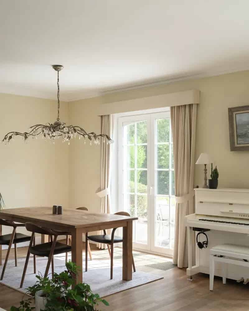 Charmante Franse villa met 3 slaapkamers op een zuidgericht perceel (1.160 m²) in een residentiële wijk te Mariakerke.