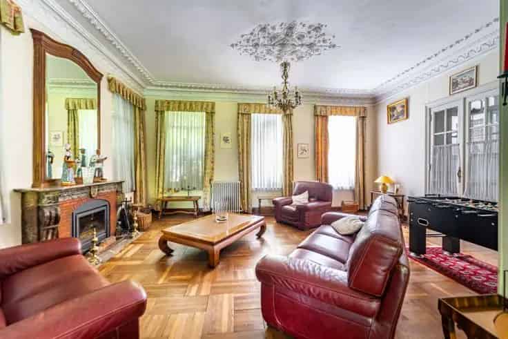 Huis Te Koop 7 Slaapkamers Tuin Kelder