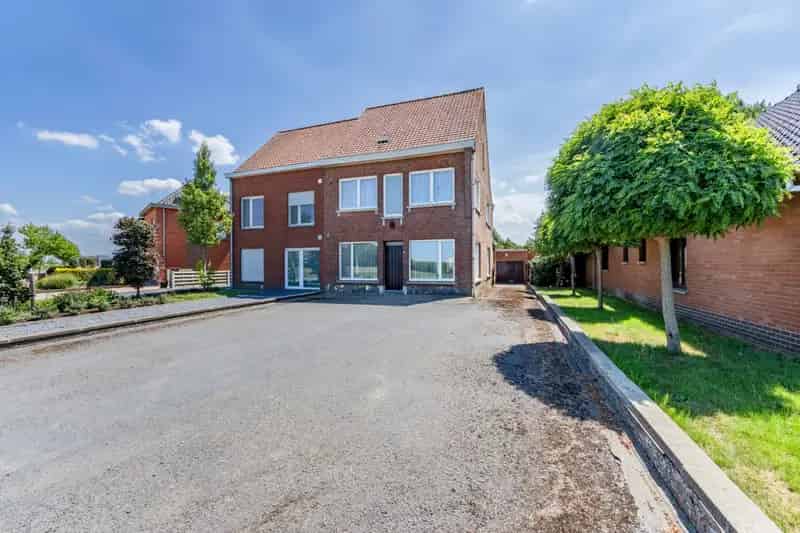 Huis te huur Staden 5 slaapkamers grote tuin renovatie
