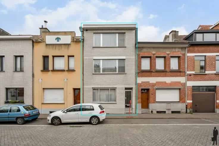 Gezinswoning te Deurne 4 slaapkamers Zuidgerichte tuin