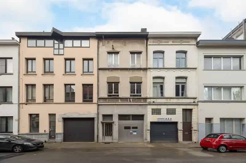Ruime Te Renoveren Woning Zuid