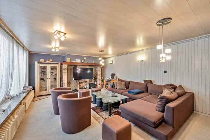 Appartement te koop Zelzate: ruim appartement nabij centrum