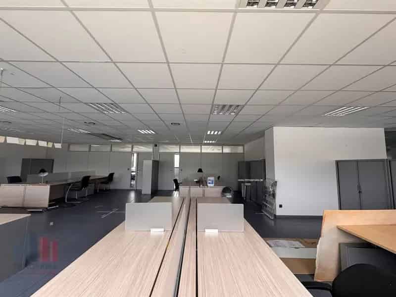 Kantoorruimte te huur Oostkamp 1932m²