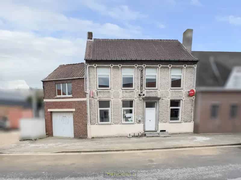 Multifunctionele Eigendom te Zottegem: Horecazaak met Appartement Potentiee
