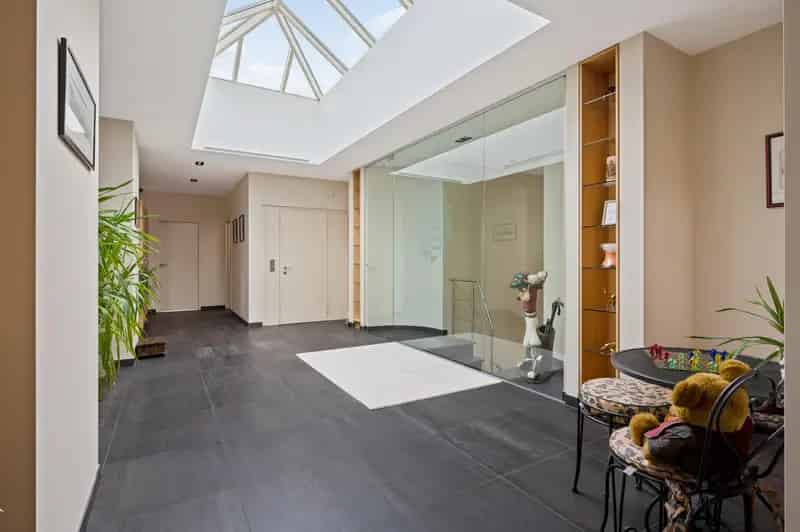 Villa Appartement 317m2 Zuidwest Terras 100m2 2 Badkamers