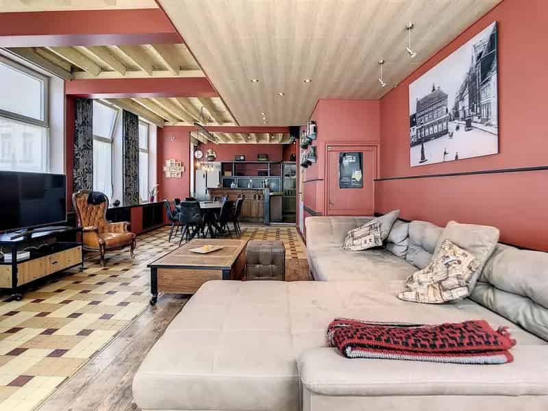 Huis te koop: Charmante eigendom met veel mogelijkheden