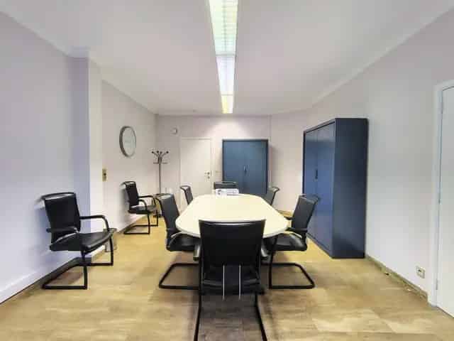 ATLANTIQUE 122 Woluwe-Saint-Pierre Kantoor Gebouw 250m²