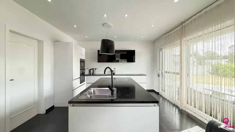 Instapklare Ruime Woning 6 Slaapkamers Grote Tuin 2669m2