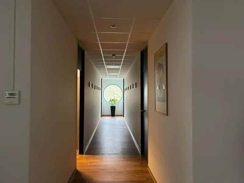 Kantoorgebouw te huur Wapenstilstandlaan