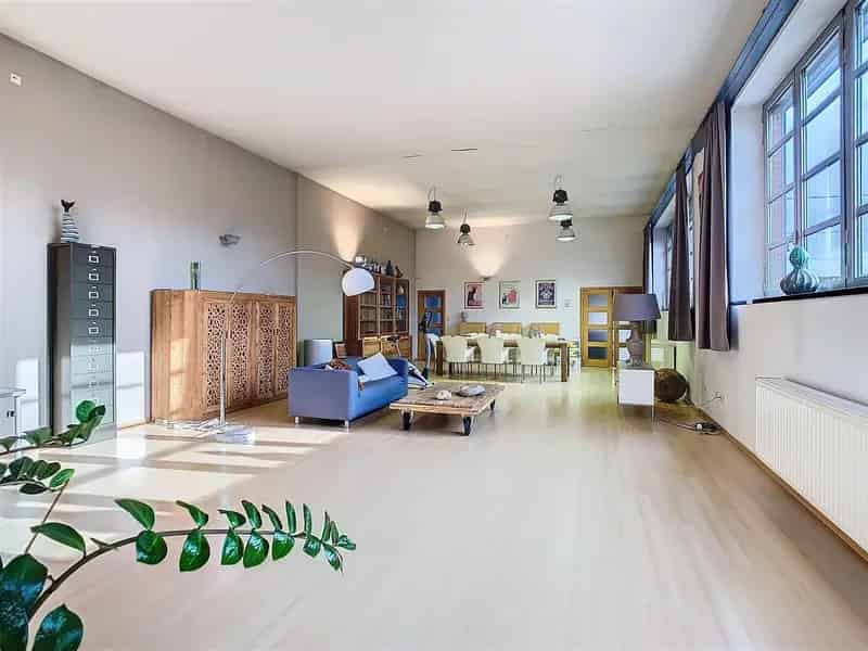 Unieke woning 1 slaapkamer garage koer 2a 6ca