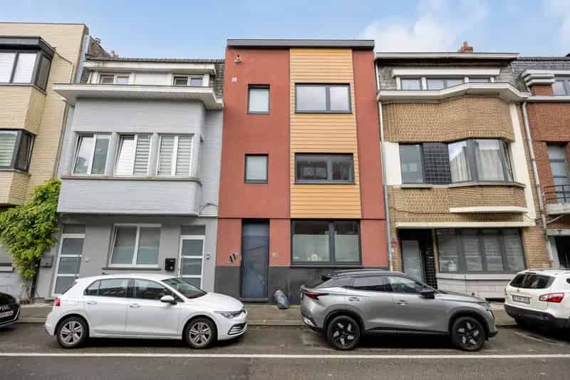 Appartementen te huur: 2 appartementen in gerenoveerd gebouw