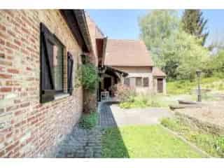 Ruime Villa te Koop in Braine l'Alleud - 5 slaapkamers