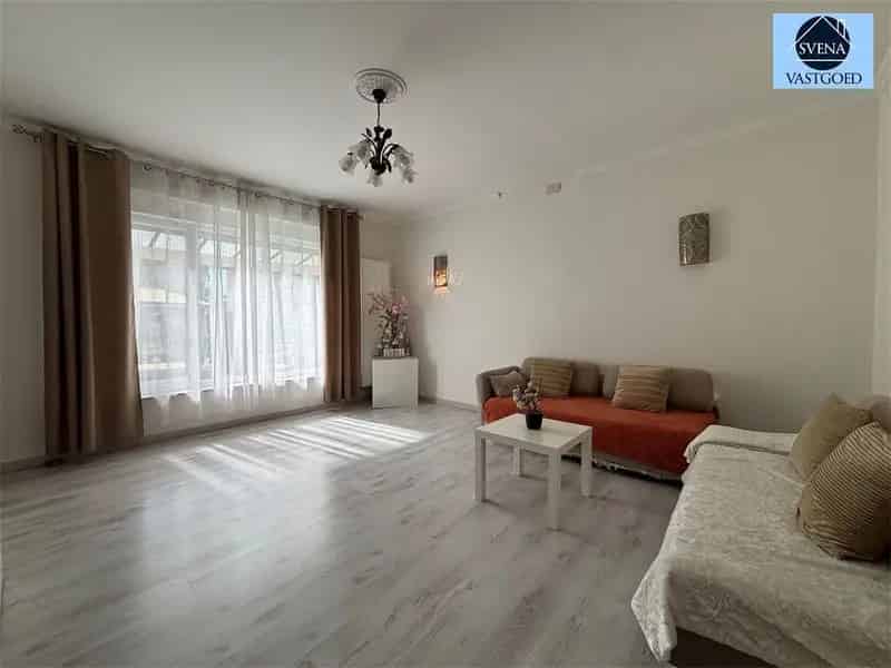 Rustige Gelegen Woning 5 Slaapkamers Garage