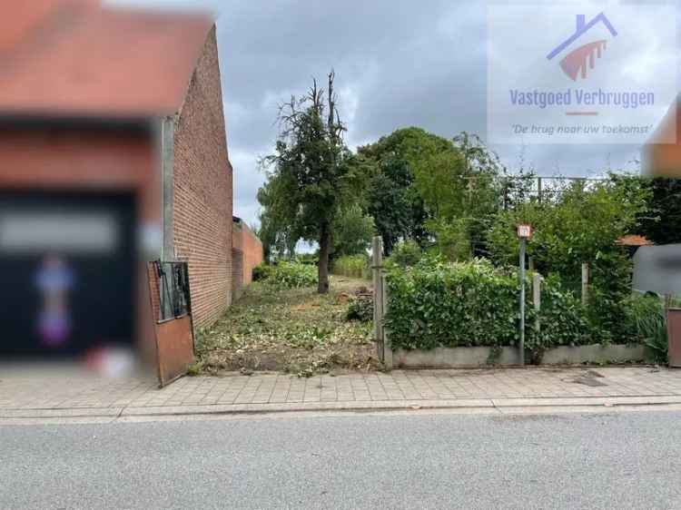 Bouwgrond voor gesloten bebouwing met grote tuin