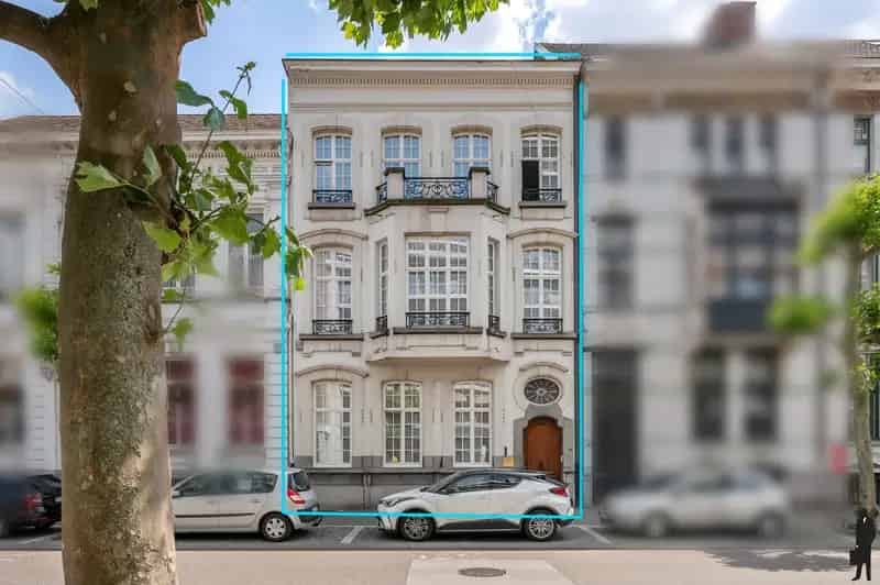 Huis te koop Turnhout: Karaktervol burgerhuis met 6 parkeerplaatsen