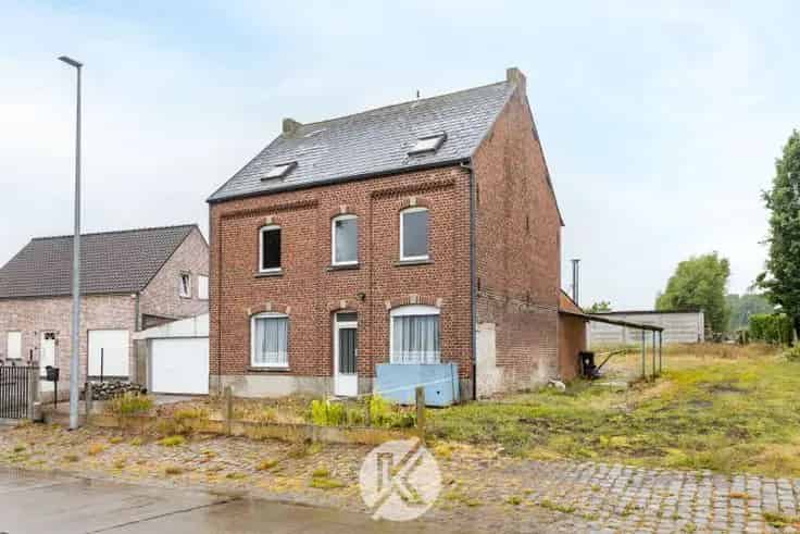 Huis Te Koop Renovatieproject Ruim Perceel