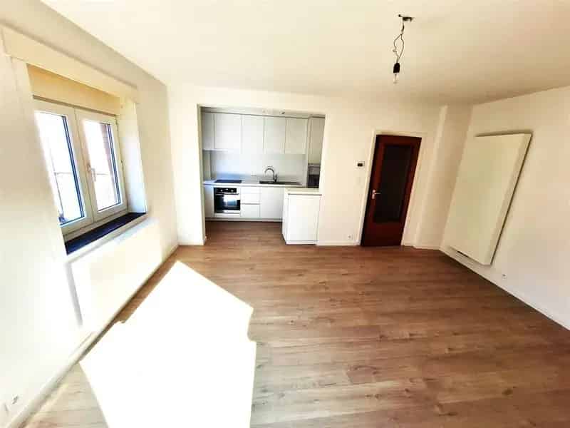 Appartement te huur Gent: 2 slaapkamers, lichtrijk, nabij centrum