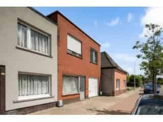 Huis te koop Koningshooikt 3 slaapkamers garage renovatie