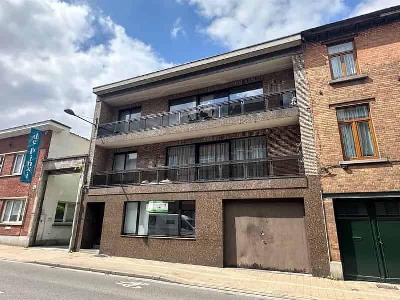 Gelijkvloers appartement te koop 1 slaapkamer ruim terras