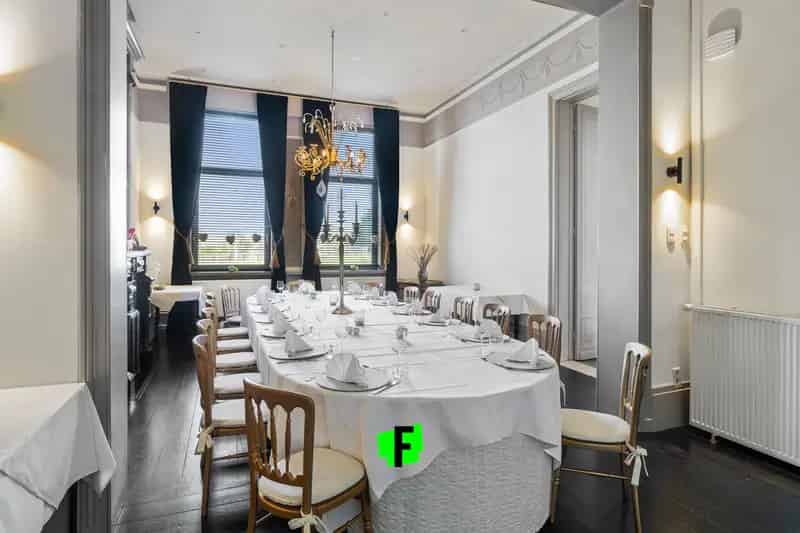 Herenwoning Feestzaal Restaurant Oudenburg
