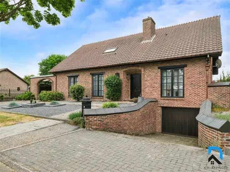 Huis Te Koop Genk 5 Slaapkamers 252m2 Tuinkamer