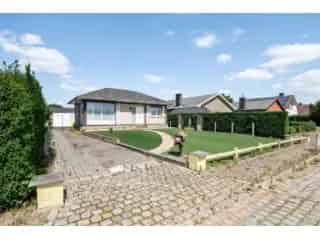 Huis te koop Putte - Renovatieproject 760m²